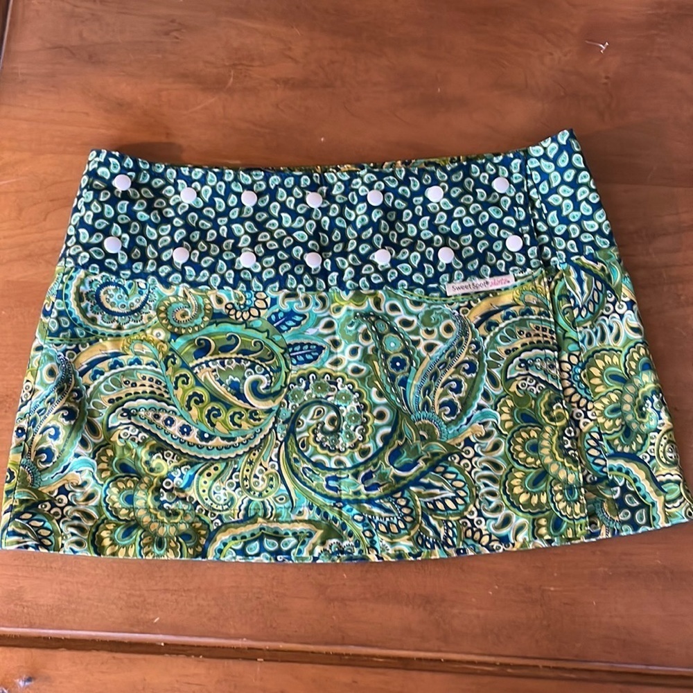 Sweet Spot Adjustable Reversible Skirt